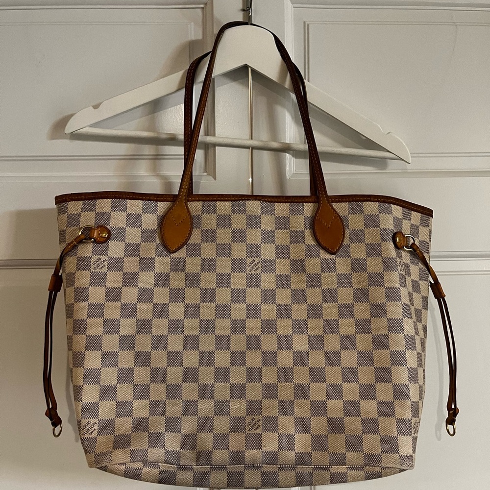 Louis Vuitton Neverfull MM Damier Azur-beige interior